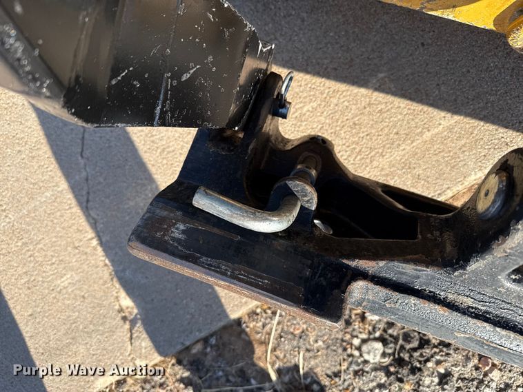 image for item DZ8930 2023 Vermeer S925TX compact utility loader