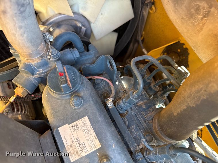 image for item DZ8930 2023 Vermeer S925TX compact utility loader