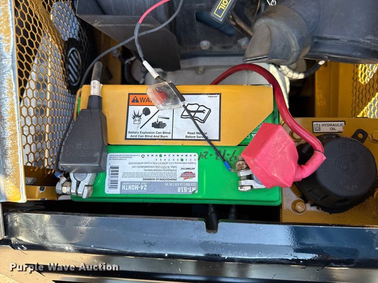 image for item DZ8930 2023 Vermeer S925TX compact utility loader