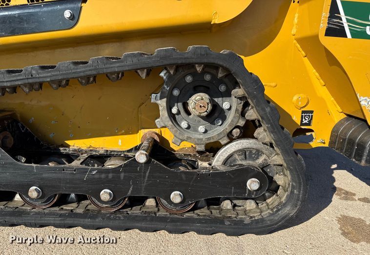 image for item DZ8930 2023 Vermeer S925TX compact utility loader