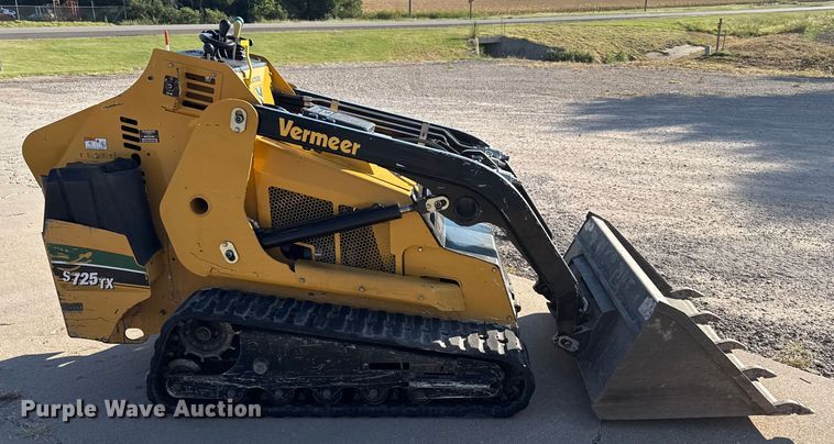 MINI CARGADOR SOBRE ORUGAS COMPACTO 2016 VERMEER S725TX