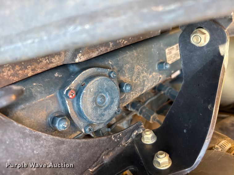 image for item DZ8931 2016 Vermeer S725TX compact utility loader