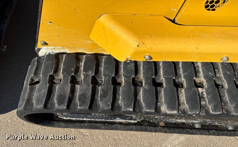 image for item DZ8931 2016 Vermeer S725TX compact utility loader