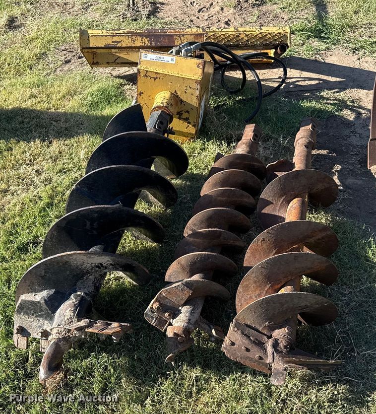 image for item DZ8933 McMillen C1820H2 skid steer auger