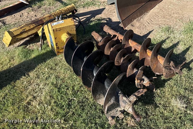 image for item DZ8933 McMillen C1820H2 skid steer auger