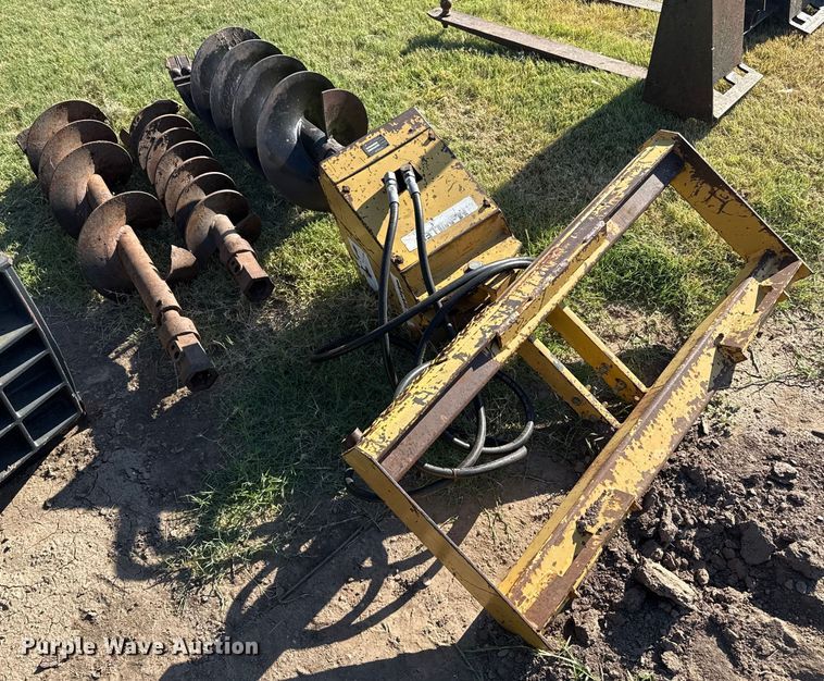 image for item DZ8933 McMillen C1820H2 skid steer auger