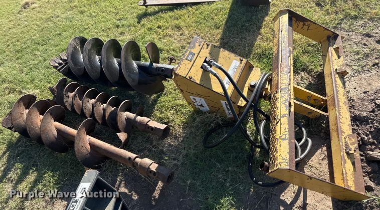 image for item DZ8933 McMillen C1820H2 skid steer auger