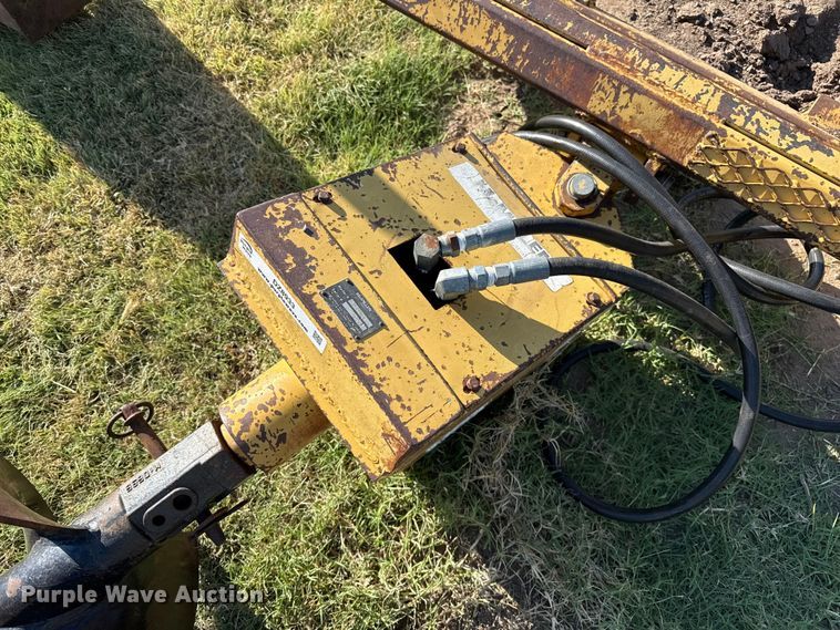 image for item DZ8933 McMillen C1820H2 skid steer auger