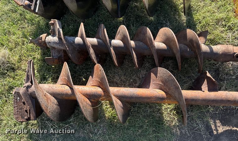 image for item DZ8933 McMillen C1820H2 skid steer auger