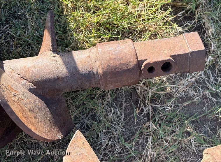 image for item DZ8933 McMillen C1820H2 skid steer auger