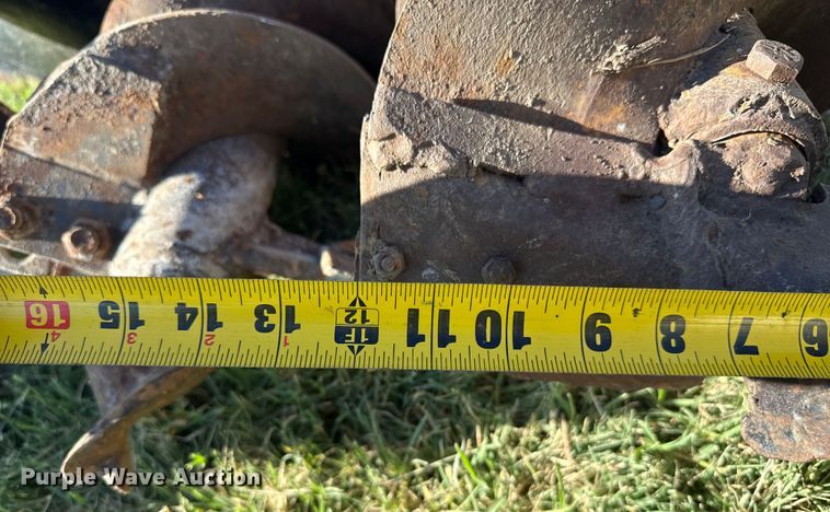 image for item DZ8933 McMillen C1820H2 skid steer auger