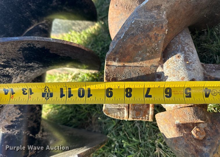 image for item DZ8933 McMillen C1820H2 skid steer auger