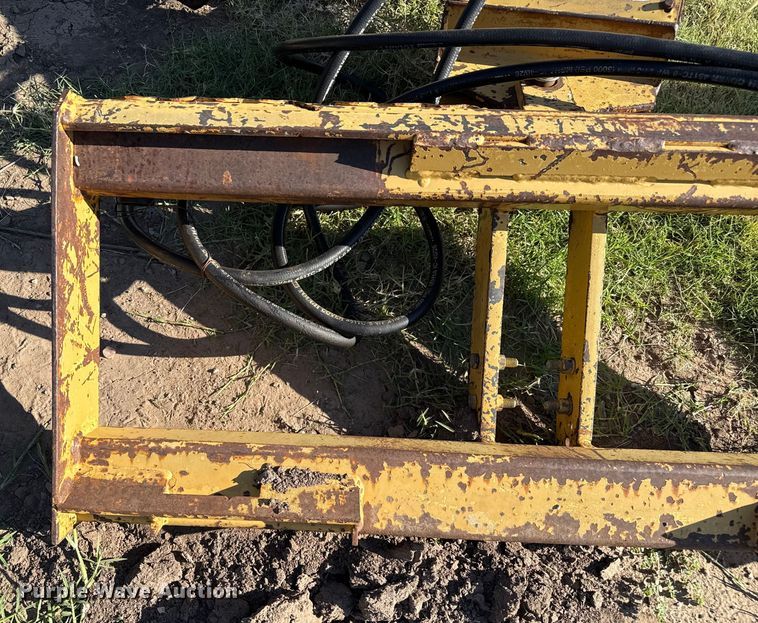 image for item DZ8933 McMillen C1820H2 skid steer auger