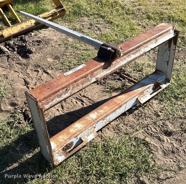 image for item DZ8934 Skid steer bale spear