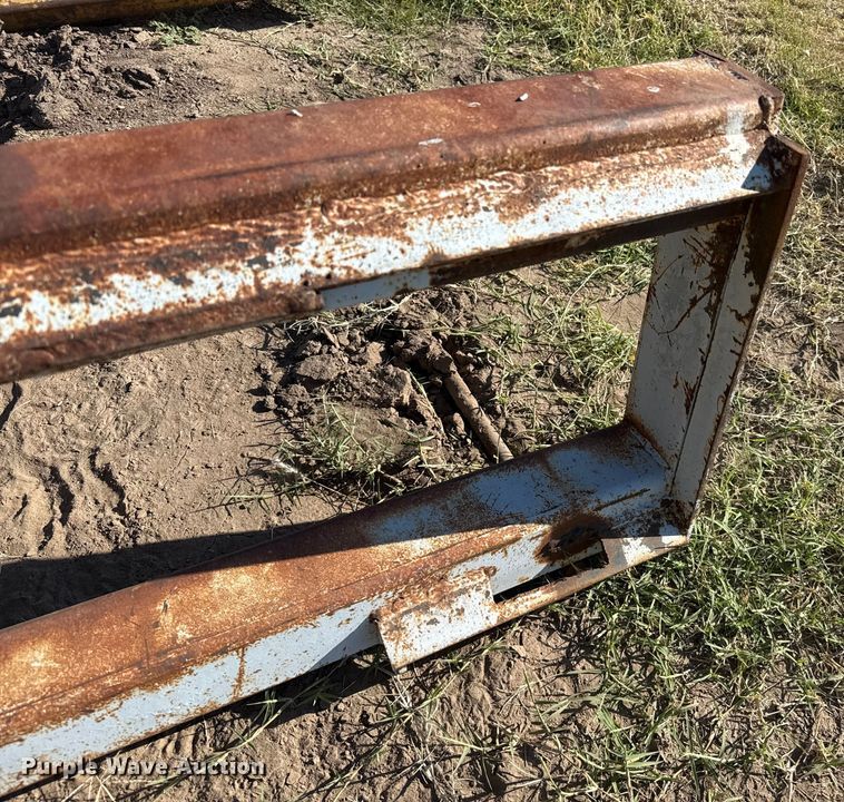 image for item DZ8934 Skid steer bale spear