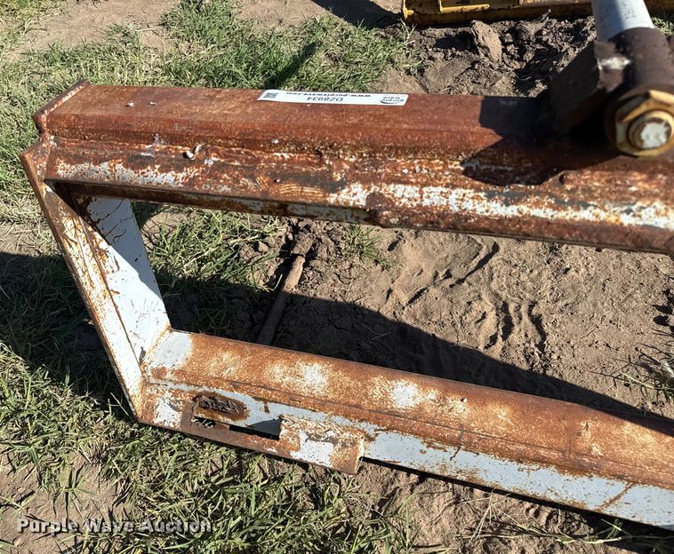 image for item DZ8934 Skid steer bale spear