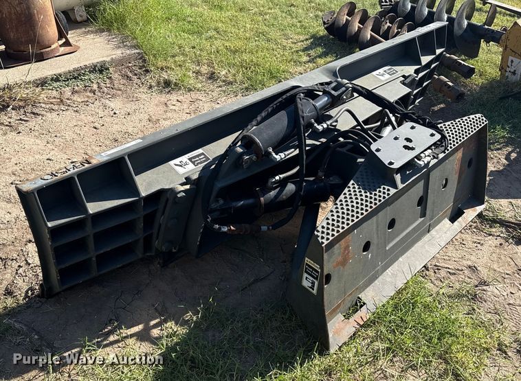 image for item DZ8935 John Deere DB96 skid steer dozer blade