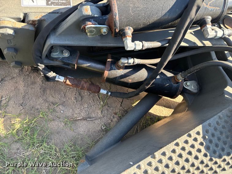 image for item DZ8935 John Deere DB96 skid steer dozer blade