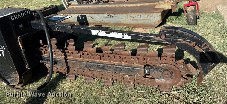 image for item DZ8936 Bradco 617 skid steer trencher