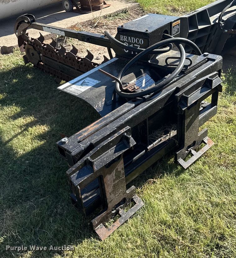 image for item DZ8936 Bradco 617 skid steer trencher