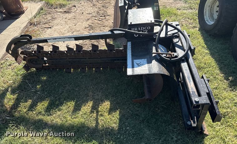 image for item DZ8936 Bradco 617 skid steer trencher
