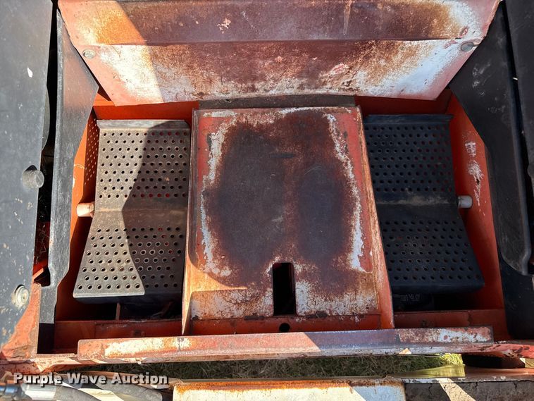 image for item DZ8940 Scat Trak 1700C skid steer loader