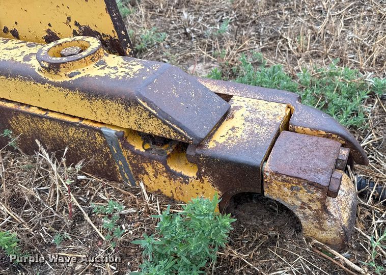 image for item DZ8952 Liebherr dozer blade