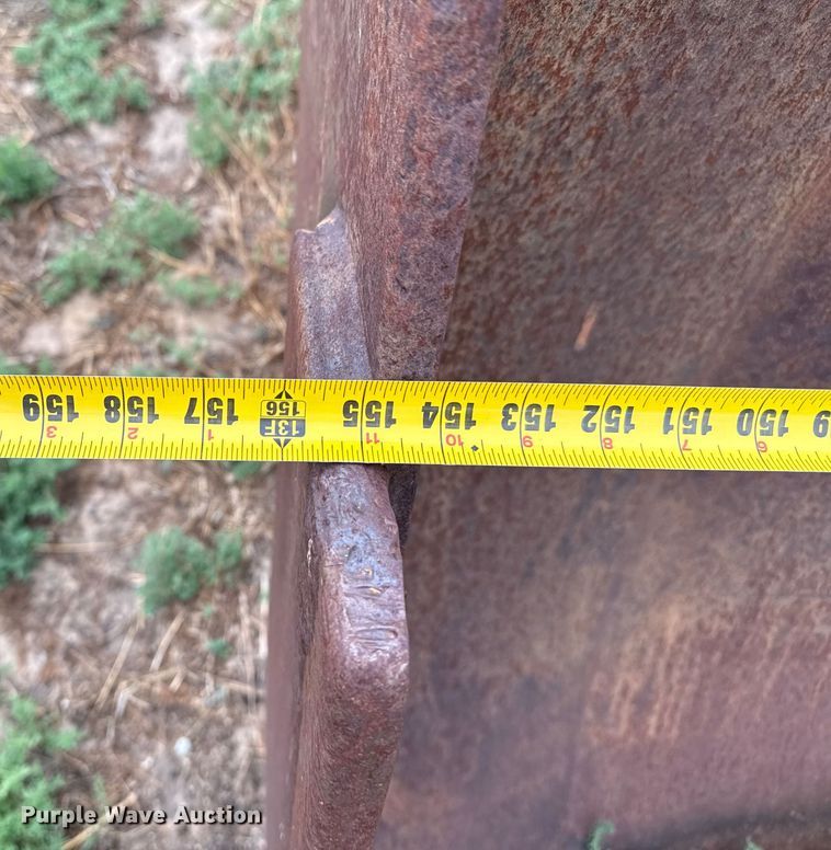 image for item DZ8952 Liebherr dozer blade