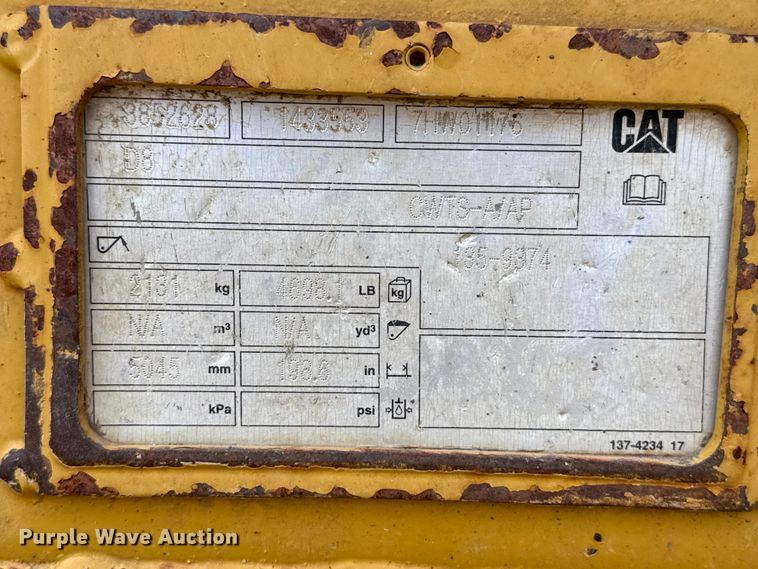 image for item DZ8953 Caterpillar dozer blade