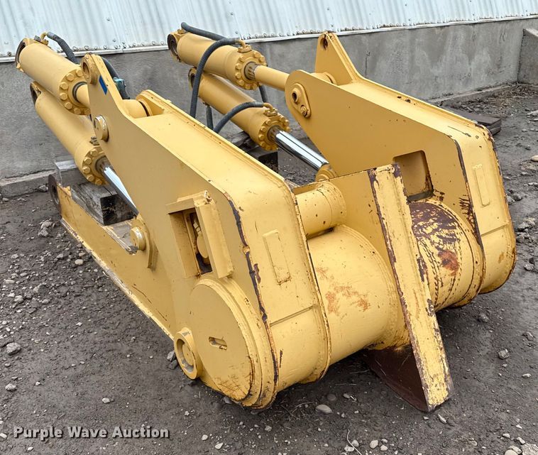 image for item DZ8958 Liebherr ripper attachment