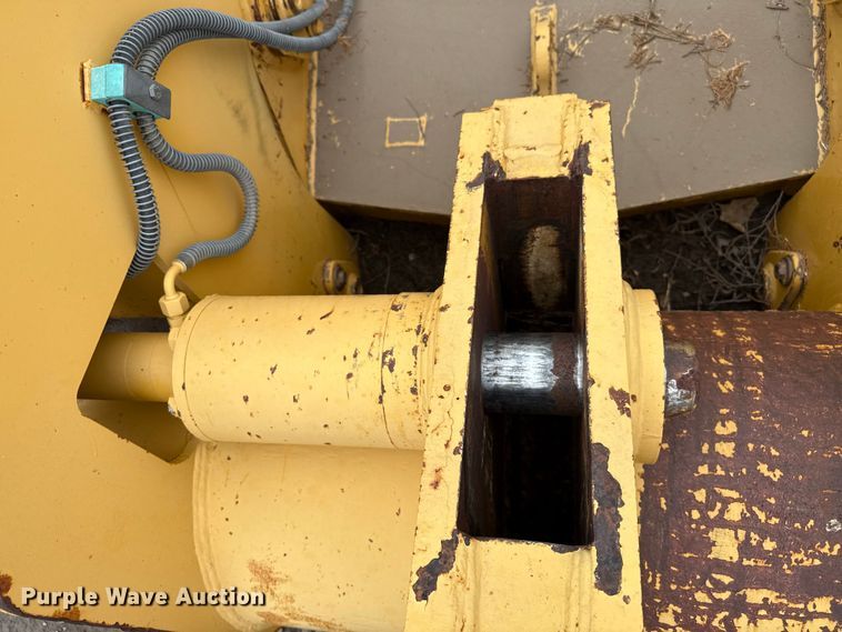 image for item DZ8958 Liebherr ripper attachment