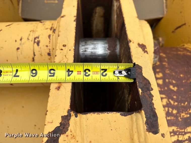 image for item DZ8958 Liebherr ripper attachment