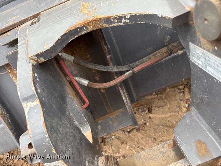 image for item DZ8959 2020 Case 221F compact wheel loader