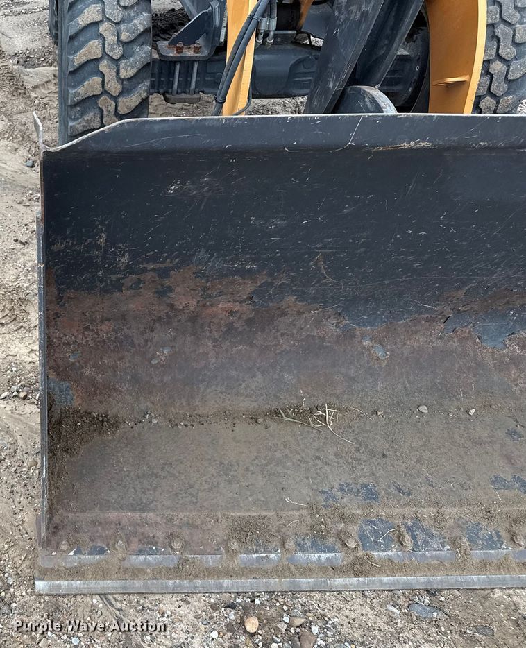 image for item DZ8959 2020 Case 221F compact wheel loader