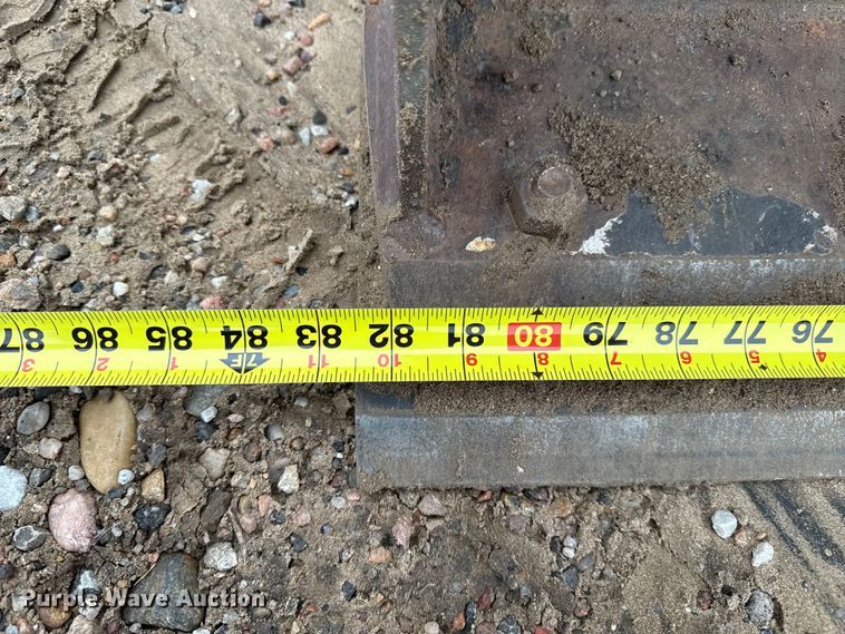 image for item DZ8959 2020 Case 221F compact wheel loader