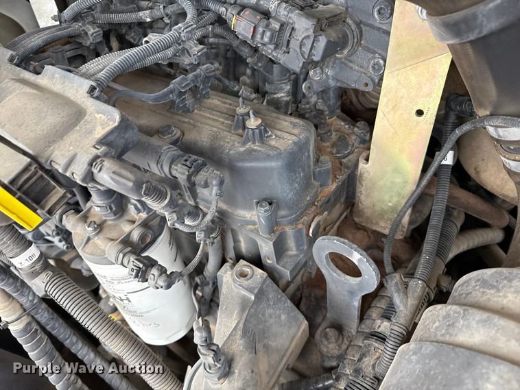 image for item DZ8959 2020 Case 221F compact wheel loader