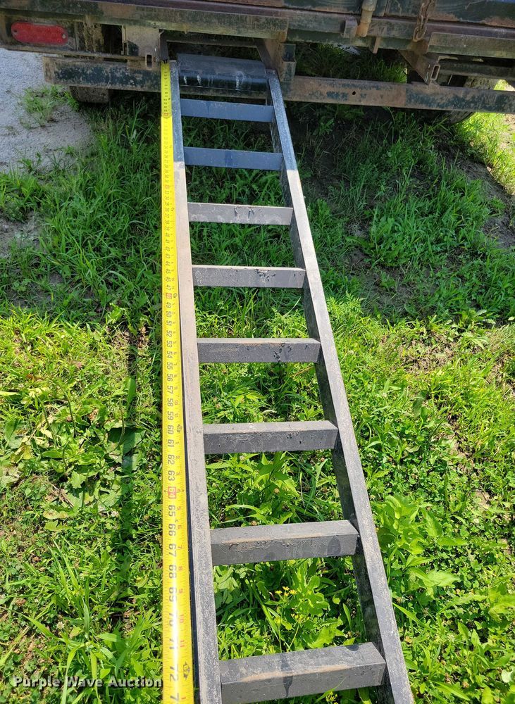 image for item EA2486 2015 Sure-Trac ST9614HLODOD-B-140 dump trailer