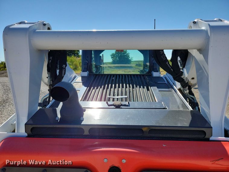 image for item EA2526 2020 Bobcat  T770 tracked skid steer loader