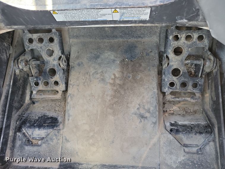 image for item EA2526 2020 Bobcat  T770 tracked skid steer loader