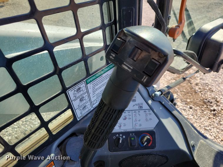 image for item EA2526 2020 Bobcat  T770 tracked skid steer loader