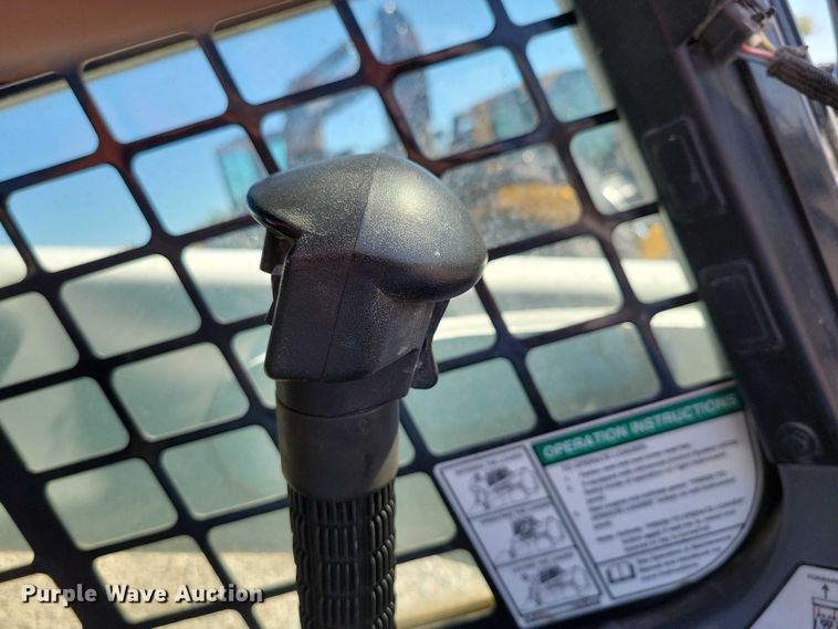 image for item EA2526 2020 Bobcat  T770 tracked skid steer loader