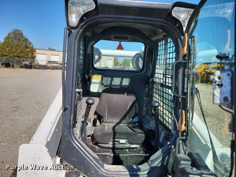 image for item EA2526 2020 Bobcat  T770 tracked skid steer loader