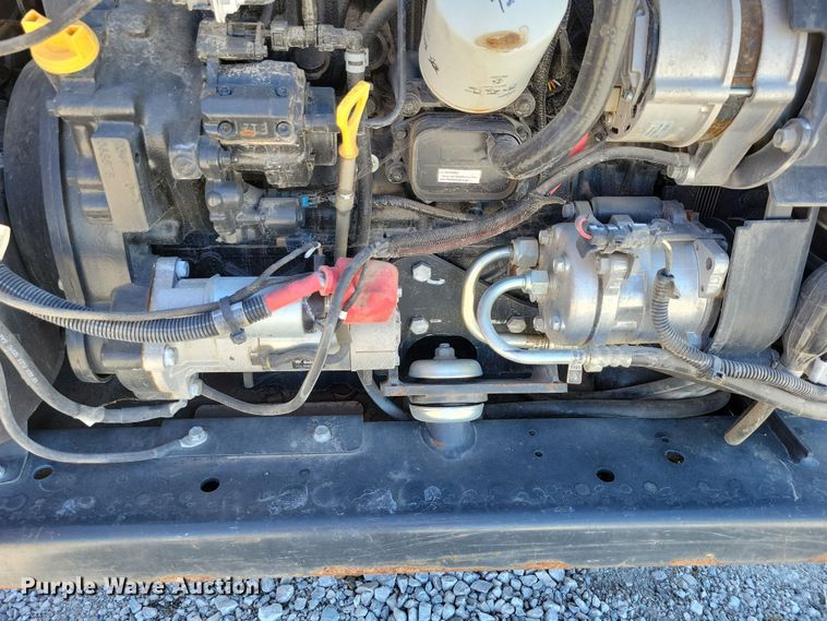 image for item EA2526 2020 Bobcat  T770 tracked skid steer loader