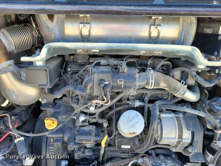 image for item EA2526 2020 Bobcat  T770 tracked skid steer loader