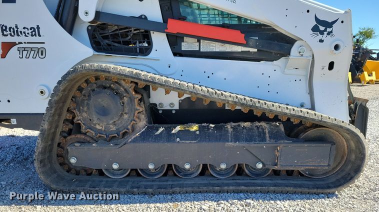 image for item EA2526 2020 Bobcat  T770 tracked skid steer loader