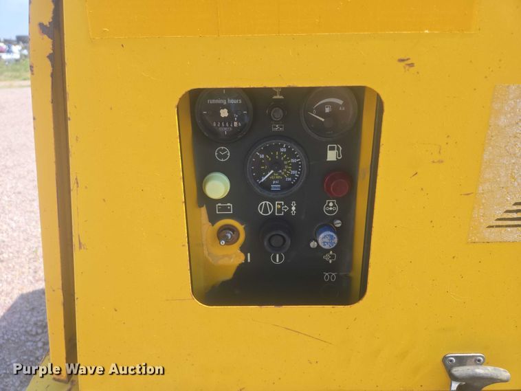 image for item EB0997 1995 Atlas Copco XAS 90 air compressor