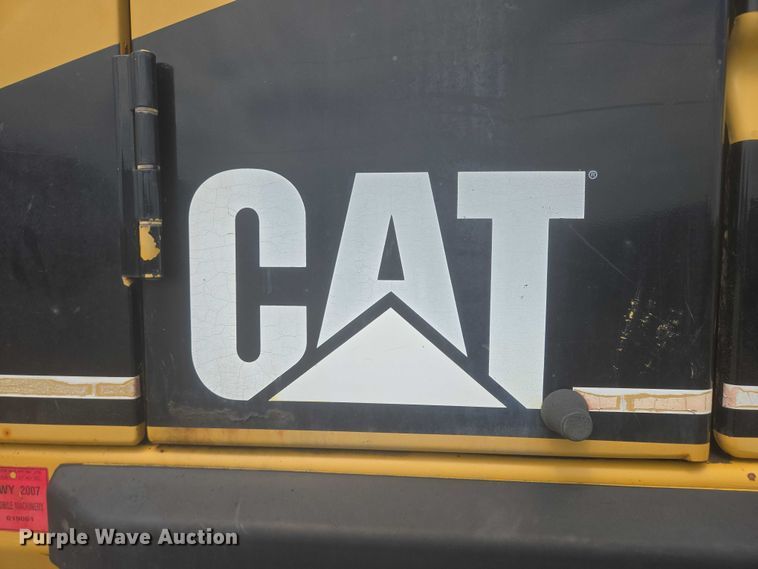 image for item EB0999 1997 Caterpillar 330B L excavator