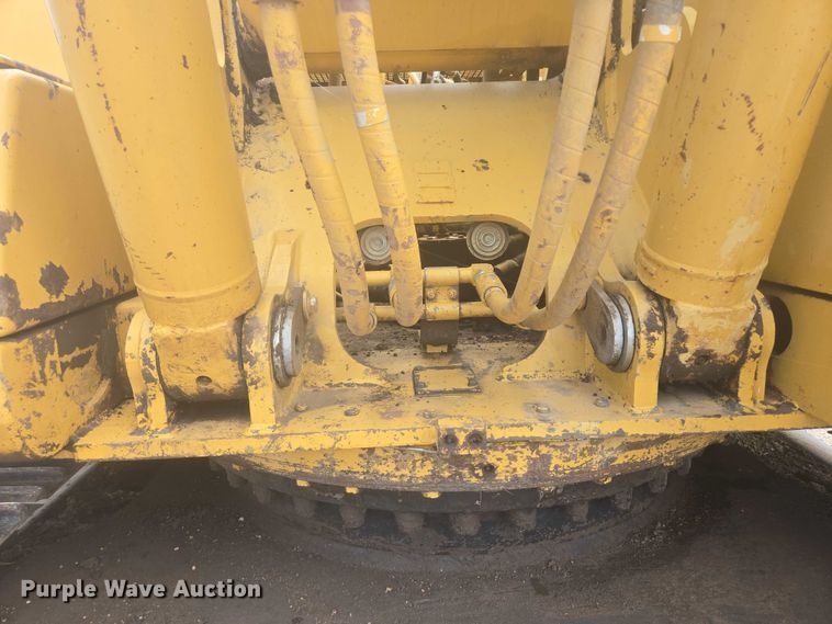 image for item EB0999 1997 Caterpillar 330B L excavator