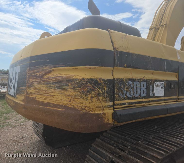 image for item EB0999 1997 Caterpillar 330B L excavator