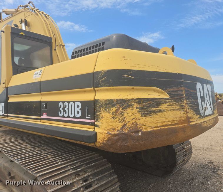 image for item EB0999 1997 Caterpillar 330B L excavator